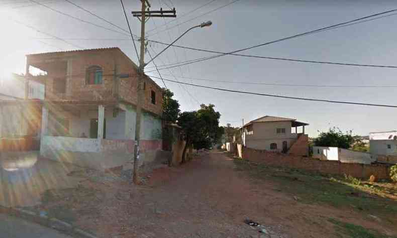 Jovem foi baleado na Rua Cinquenta e Sete, no Bairro Metropolitano(foto: Reproduo/Google Street View)