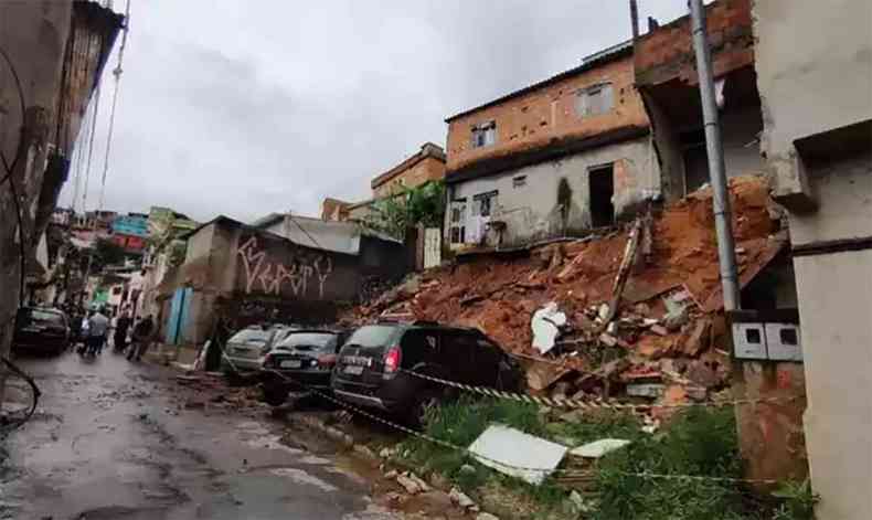 Em janeiro vrios pontos de belo Horizonte foram atingidos pelas fortes chuvas como a Vila Cemig no Barreiro