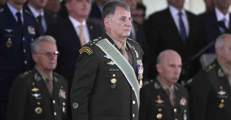 O comandante do Exército, general Edson Leal Pujol, também estava no almoço com Bolsonaro(foto: ED ALVES/CB/D.A. PRESS)