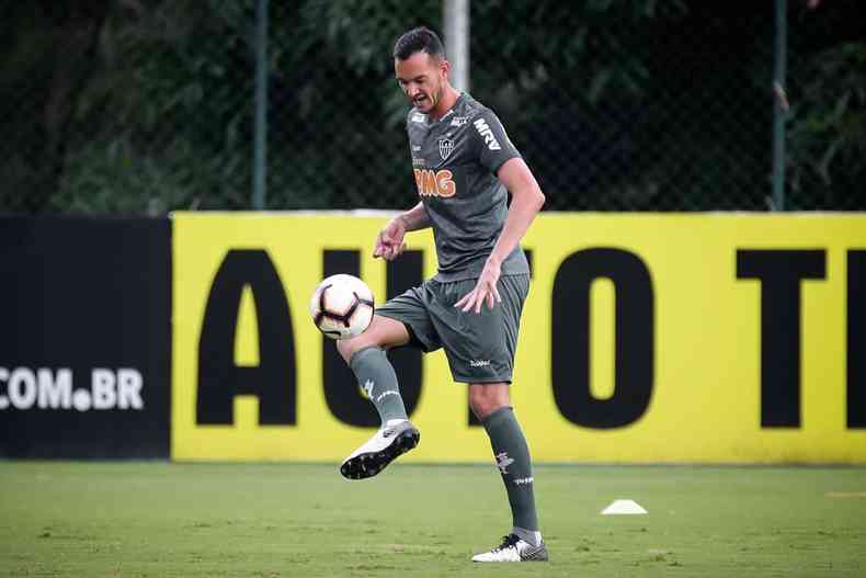 O capito Rver confia em um bom jogo contra o Amrica, apesar de admitir que est sendo difcil absorver os resultados negativos na Libertadores(foto: Bruno Cantini/Atltico)