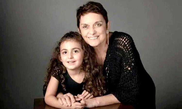 Odette Castro e sua neta Ana