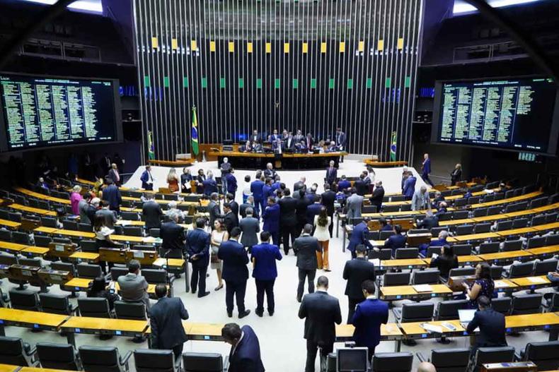 Plenário da Câmara dos Deputados: relação com a Casa comandada por Arthur Lira, que tem forte influência sobre o baixo clero, ainda desafia o Executivo federal(foto: Pablo Valadares/Câmara dos Deputados - 24/2/23 ) Plenário da Câmara dos Deputados: relação com a Casa comandada por Arthur Lira, que tem forte influência sobre o baixo clero, ainda desafia o Executivo federal