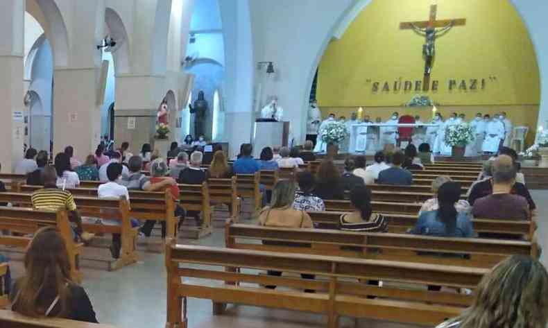 Celebração ao dia do Beato Padre Eustáquio reuniu fiéis em missa presidida por dom Walmor Oliveira