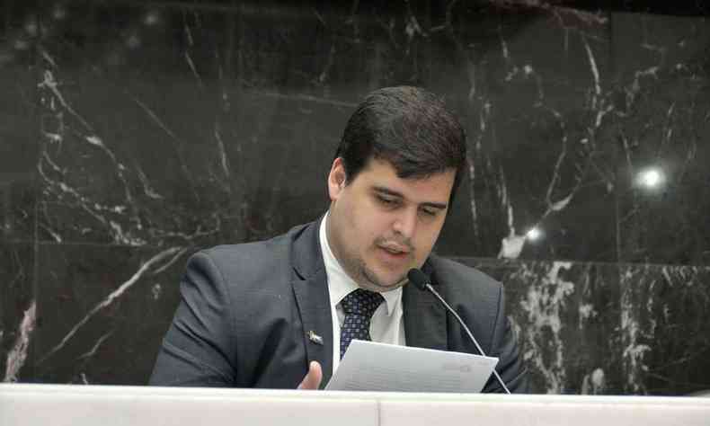 Deputado estadual desde o ano passado, Engler, de 23 anos, almeja a Prefeitura de Belo Horizonte.(foto: Henrique Chendes/ALMG)