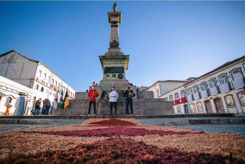 As comemorações do Dia da Inconfidência, em Ouro Preto, terão início às 10h, na Praça Tiradentes(foto: Ane Souz/Divulgação) Praça Tiradentes
