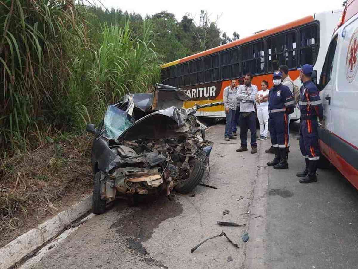 Colisão frontal entre ônibus e carro mata jovem de 24 anos em Erechim