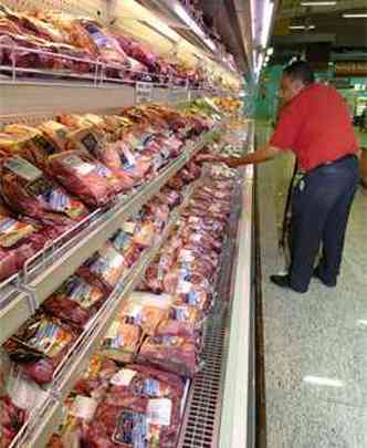 O preo da carne subiu 1,9% e liderou a alta da inflao pelo terceiro ms consecutivo(foto: EM/D.A/Press)