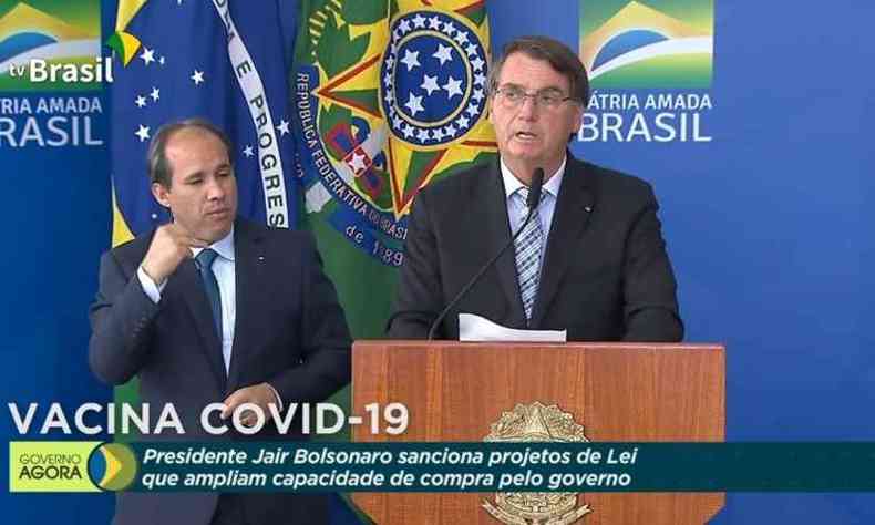 Em outra parte do discurso, Bolsonaro cita o Brasil como exemplo para o mundo(foto: Tv Brasil/Reproduo)