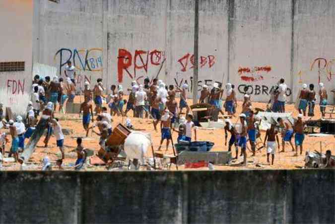 Penitenciria Estadual de Alcauz, no Rio Grande do Norte, segue sob controle dos presos (foto: Andressa Anholete/AFP)