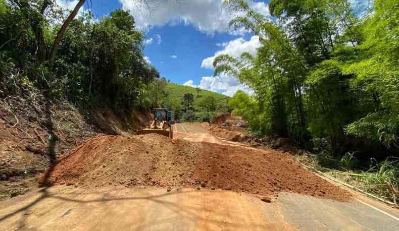 Trecho do quilmetro 47 da BR 262 foi liberado 