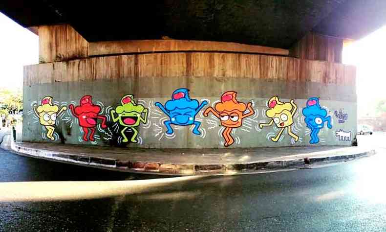 Surgido em 2009, o Bolinho j foi grafitado em centenas de locais na capital mineira e tem como caracterstica a crnica social