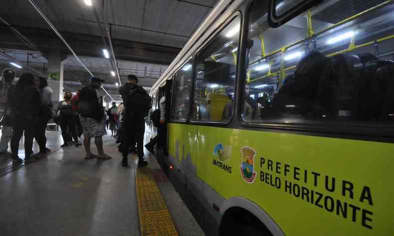 Veja quais capitais vão oferecer transporte público gratuito no domingo -  Politica - Estado de Minas