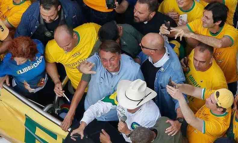 Bolsonaro fez discursos antidemocrticos em dois atos, sendo um em Braslia e outro em So Paulo