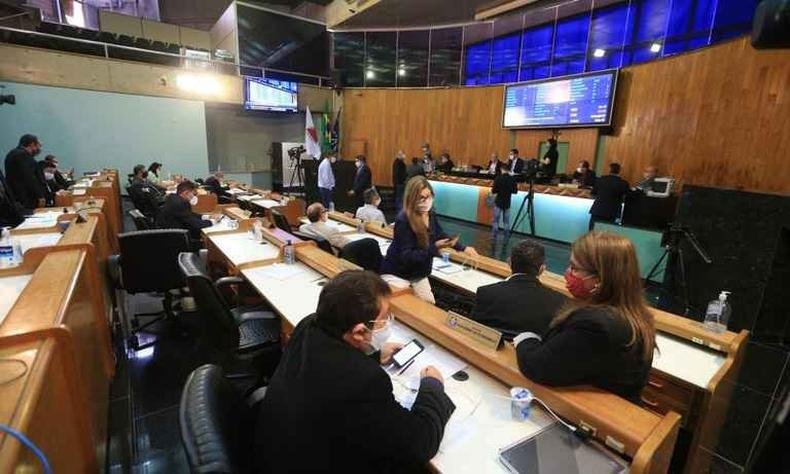 Cassa��o dos parlamentares foi votada nesta ter�a-feira na C�mara Municipal(foto: Aline Rezende/C�mara Municipal de Uberl�ndia)