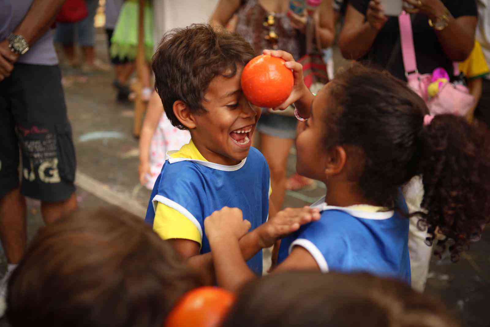 Brincadeiras de crianças - Instituto Orange