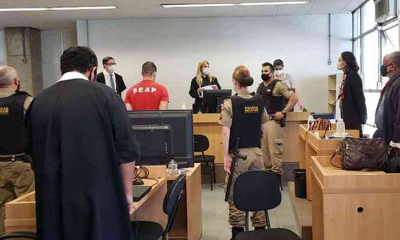O prprio MP pediu  Justia para que o torcedor do Atltico fosse absolvido por tentativa de homicdio contra cruzeirense 