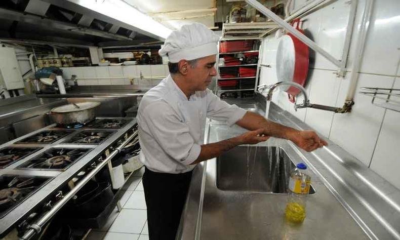 Mas de 450 profissionais aut�nomos est�o � disposi��o no cadastro da Sedese para (foto: Juarez Rodrigues/EM-DA-Press)