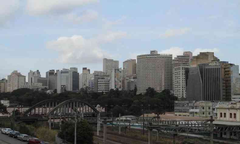 Belo Horizonte com cu claro a parcialmente nublado nesta quarta (4/8)(foto: Edesio Ferreira/EM/D.A. Press)