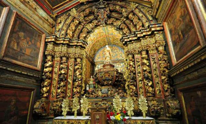 Altar da Igrejinha do Ó, construída no início do século 18 e restaurada pela última vez em 2001(foto: Gladyston Rodrigues/EM/D.A Press) Altar da Igrejinha do Ó, construída no início do século 18 e restaurada pela última vez em 2001(foto: Gladyston Rodrigues/EM/D.A Press)
