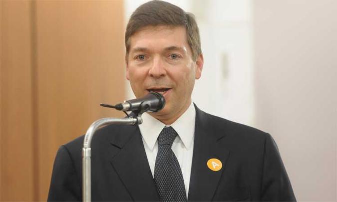 Josué Gomes Josué Gomes