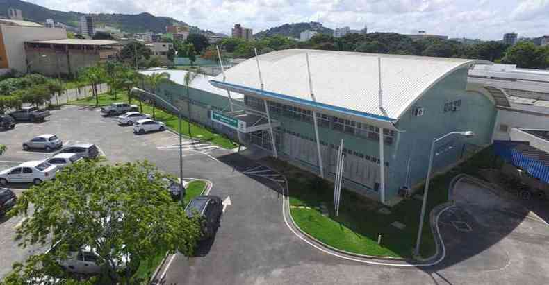 Hospital Municipal Eliane Martins, em Ipatinga, tem apenas 10 leitos de enfermaria disponveis(foto: Prefeitura de Ipatinga/Divulgao)