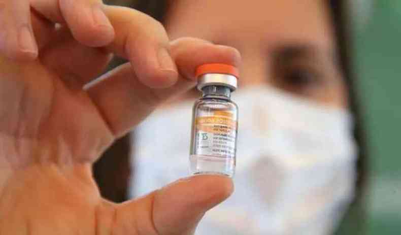 De acordo com dados da Secretaria Municipal de Sade, at 8 de junho BH recebeu 1.671.985 doses de vacinas, sendo 808.565 de Coronavac (48,4%), 700.676 de Astrazeneca (41,9%) e 162.744 de Pfizer (9,7%)
