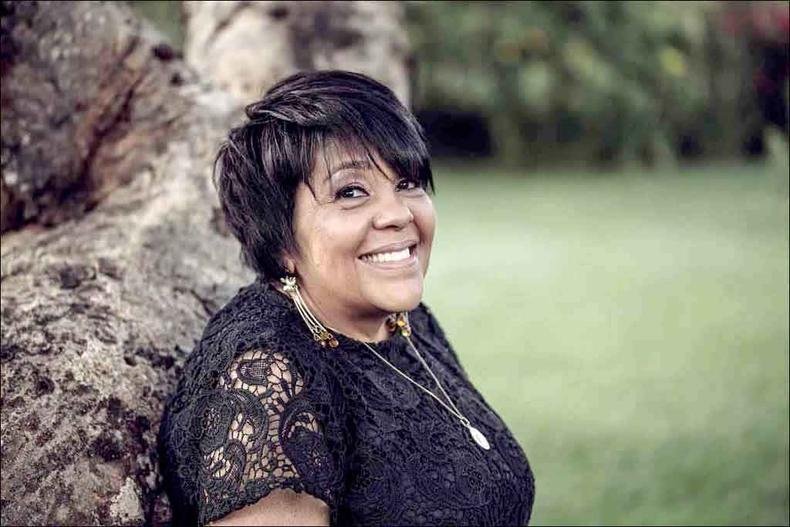 A cantora Rosa Passos manteve a parceria de 30 anos com o arranjador e violonista Lula Galv�o(foto: Thamires Santiago/Divulga��o)