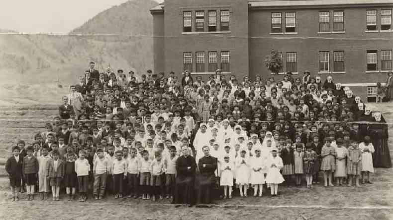 A escola Kamloops em 1937: local tinha capacidade para abrigar at 500 crianas(foto: EPA)