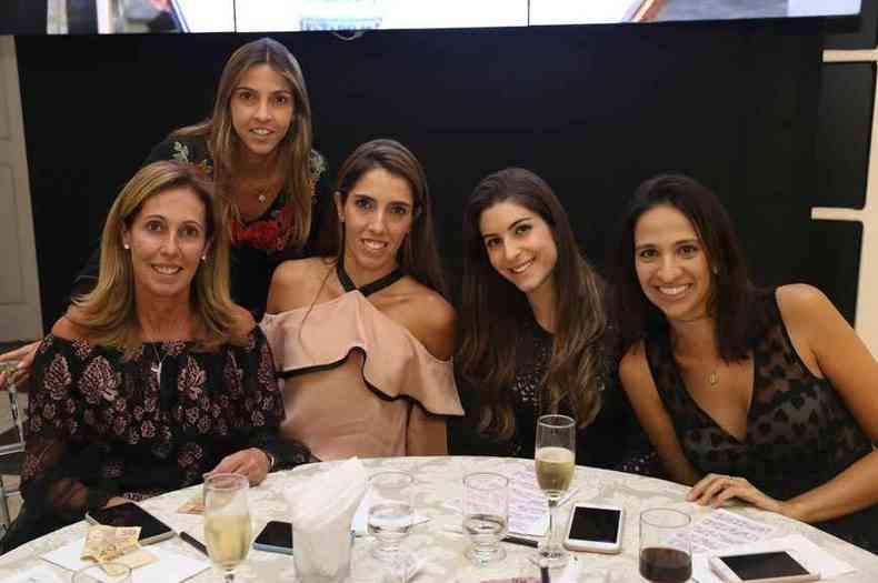 Helosa Veiga, Patricia Veiga, Renata Veiga, Daniela Menin, Luiza Miranda(foto: Jair Amaral/em/d.a press)