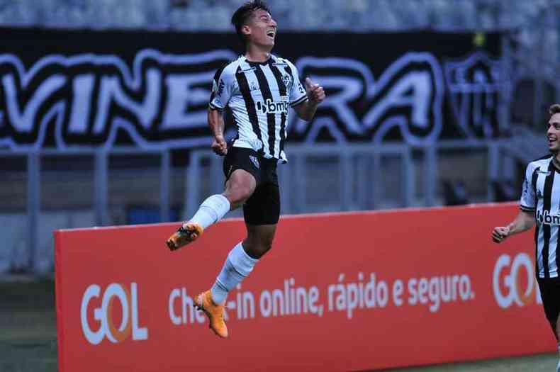 O equatoriano foi protagonista na goleada do Atltico sobre o So Paulo, marcando dois gols nos 3 a 0 no Mineiro(foto: Alexandre Guzanshe/EM/D.A Press)