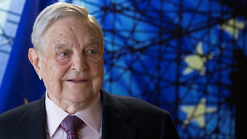 Soros nasceu na Hungria e sobreviveu à ocupação nazista; hoje é alvo de críticas de Orbán e dos conservadores americanos(foto: EPA) Soros