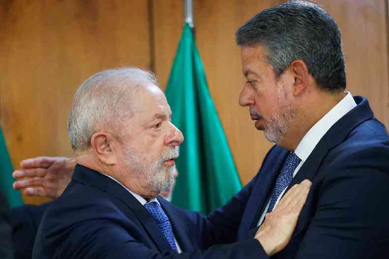Lula cumprimenta presidente da Cmara, Arthur Lira