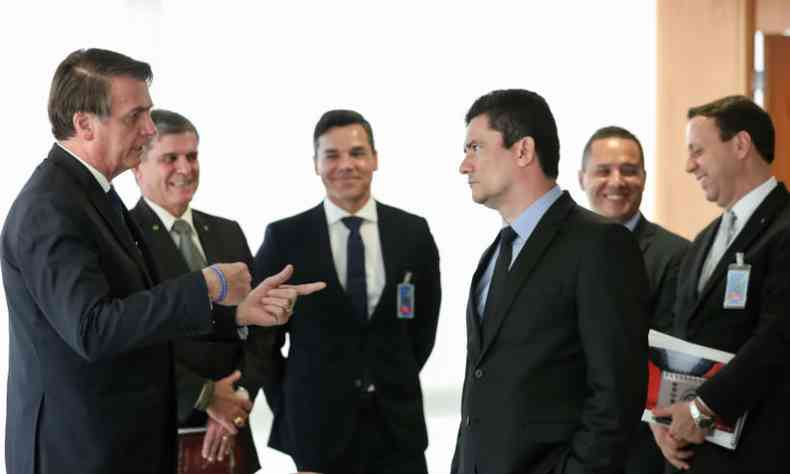 Bolsonaro e Moro durante audincia em abril de 2019(foto: Marcos Corra/Presidncia da Repblica)