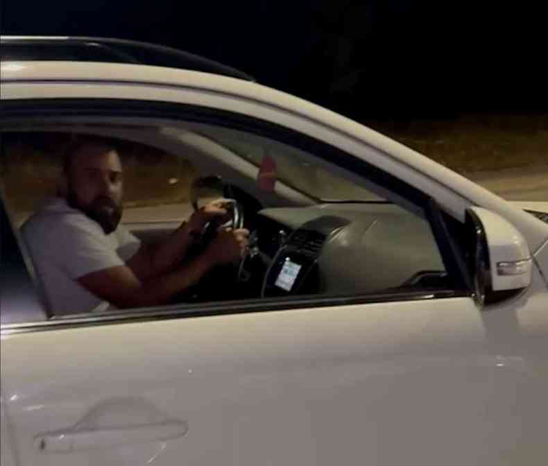 Incomodado com a briga, Ruy foi tirar satisfaes com Clber no Anel Rodovirio