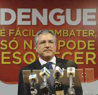 Ministro da Sade, Alexandre Padilha, apresentou a campanha de Mobilizao Nacional Contra Dengue(foto: Elza Fiza/ABr)