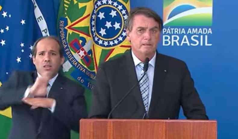 Bolsonaro defendeu a produo nacional de uma vacina contra a COVID-19 (foto: Reproduo/TV Brasil)