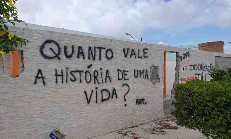 Os moradores cobram do governo uma soluo para os problemas causados no solo por causa da extrao de sal-gema realizada durante dcadas pela Braskem(foto: Redes Sociais/Reproduo)