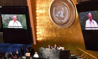 Papa faz discurso na Assembleia Geral da ONU(foto: AFP PHOTO / VINCENZO PINTO) Papa faz discurso na Assembleia Geral da ONU(foto: AFP PHOTO / VINCENZO PINTO)