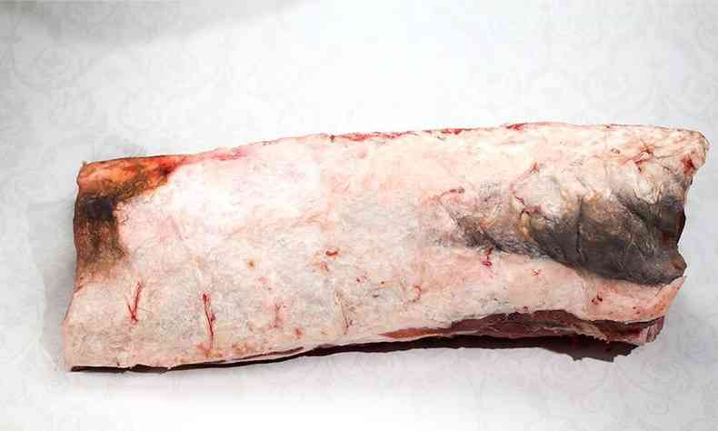Imagem ilustrativa de pea de carne estragada