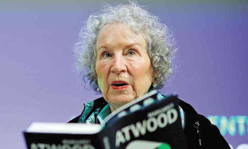 Margaret Atwood ganhou o prmio Booker Prize 2019 com Os testamentos(foto: Tolga Akmen/AFP)