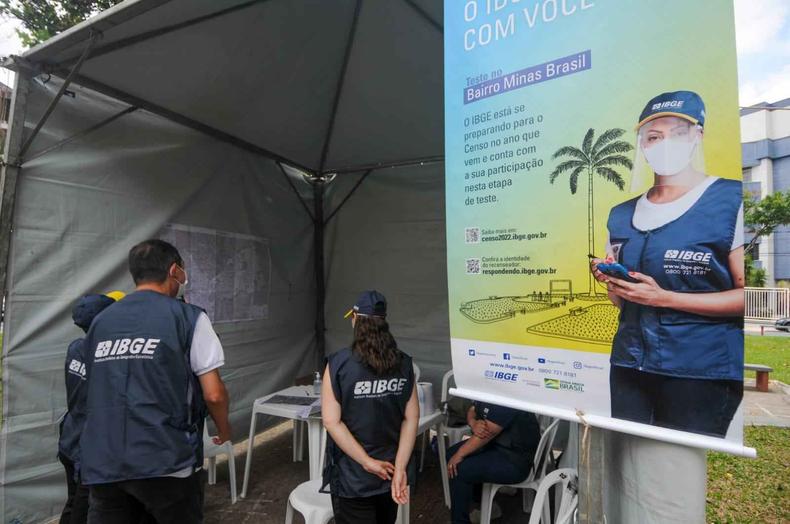 Recenseadores no Bairro Minas Brasil, em Belo Horizonte