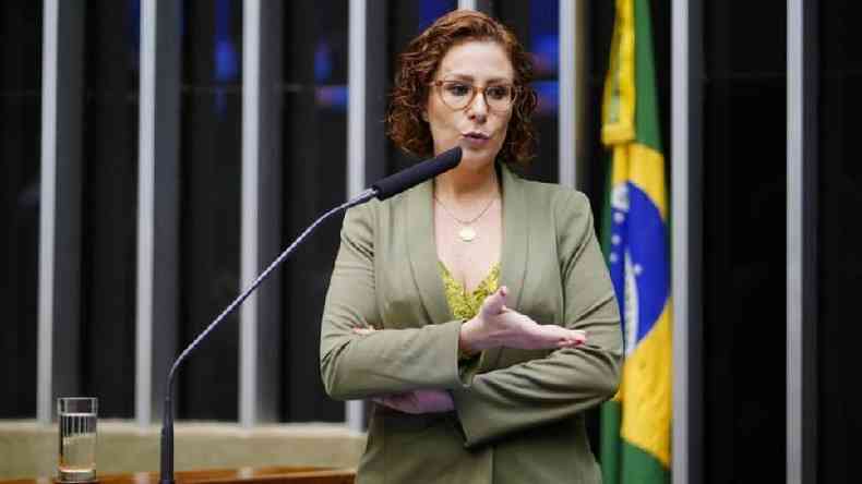 A deputada Carla Zambelli, uma das principais aliadas de Bolsonaro no Congresso, disse na segunda que a Polcia Federal estava prestes a deflagrar operaes contra governadores.(foto: Pablo Valadares/Cmara dos Deputados)