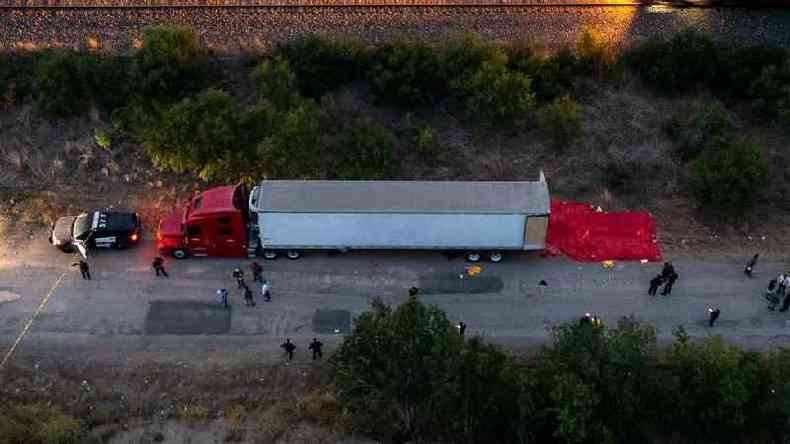 Truck in Texas, with over 40 bodies