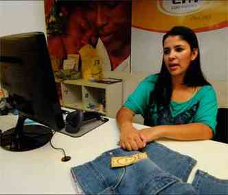 Gerente de loja de roupas na Avenida Paran, Sandra Neiva teme poeira e fuga de clientes(foto: Euler Jnior/EM/D.A Press)