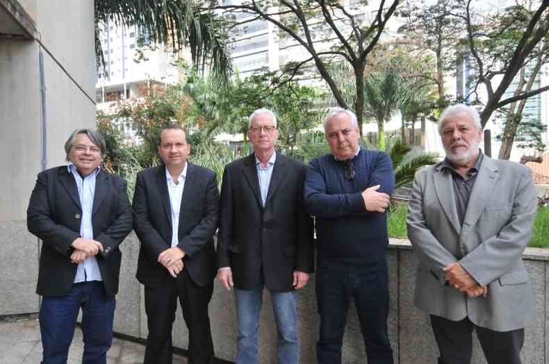 os acionistas Joaquim de Freitas, Leonardo Moisés, Camilo Teixeira da Costa Filho, Josemar Gimenez de Resende e Mário Neves 