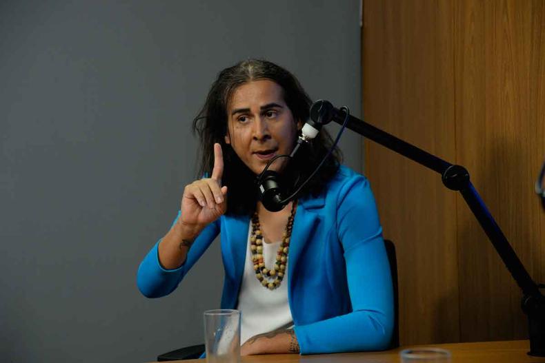 É a primeira travesti eleita deputada federal por Minas Gerais, com mais de 208 mil votos(foto: TULIO SANTOS/EM/D.A.PRESS) É a primeira travesti eleita deputada federal por Minas Gerais, com mais de 208 mil votos