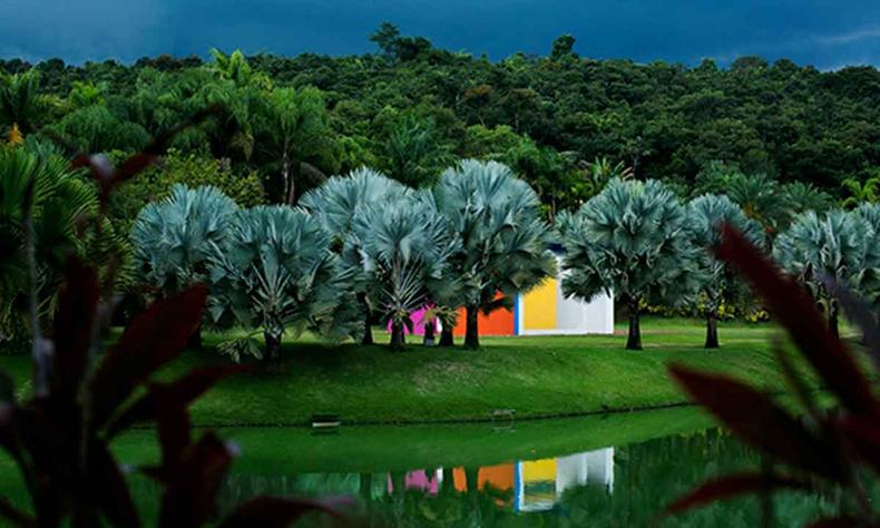 A beleza exuberante de Inhotim atrai turistas de todos as partes do mundo (foto: João Kehl/Divulgação) Inhotim