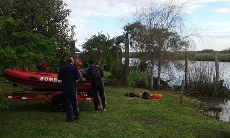 Bombeiros do Rio Grande do Sul fizeram buscas no Rio Tramanda(foto: Correio de Imb)