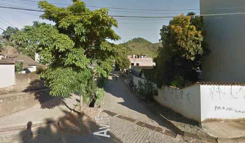 Morador de rua foi esfaqueado por trs adolescentes, em Mantena
