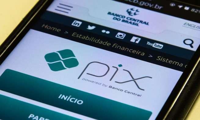 Pix fica fora do ar e provoca onda de reclamações nas redes sociais